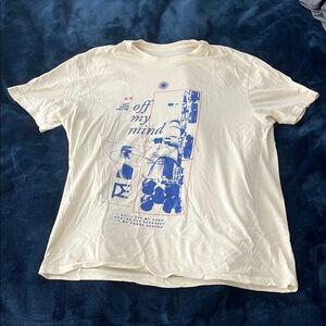 cream graphic tee